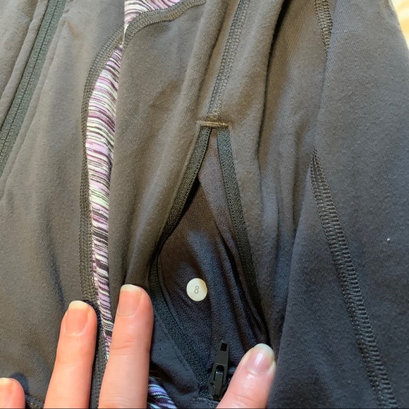 Lululemon In Stride Jacket Size 8 Grey/Purple - Picture 8 of 9